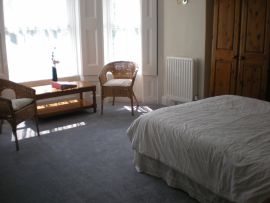 B&B near Dover. The Cream Room.  Bright, spacious and comfortable double ensuite room with lovely views of the garden.